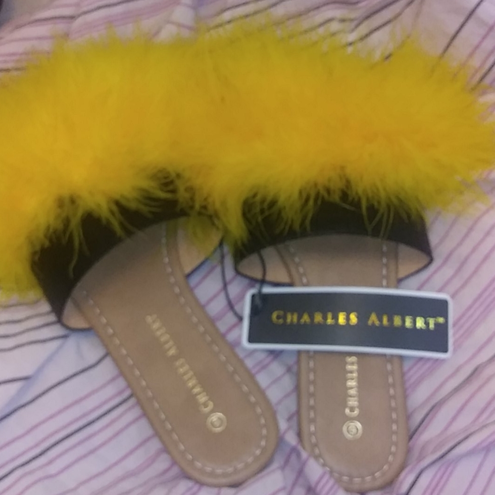 Handmade fluffy Sandals